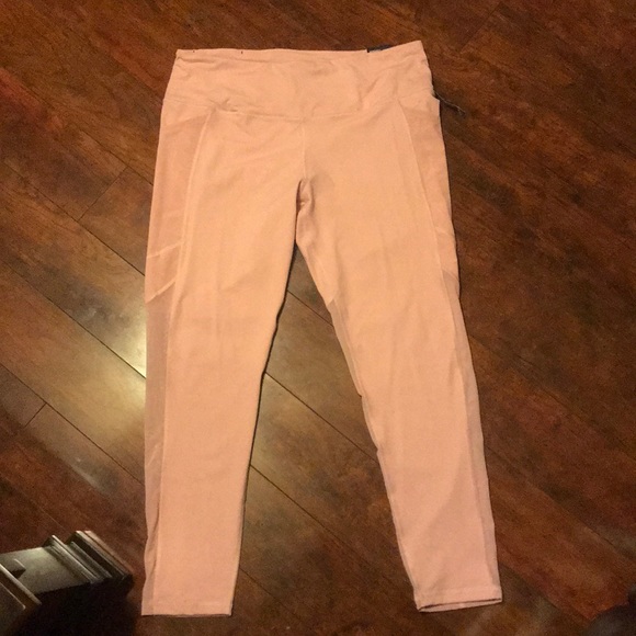 Victoria's Secret Pants - Victoria’s Secret Capri tights Victoria's Secret Pants - Victoria’s Secret Capri tights